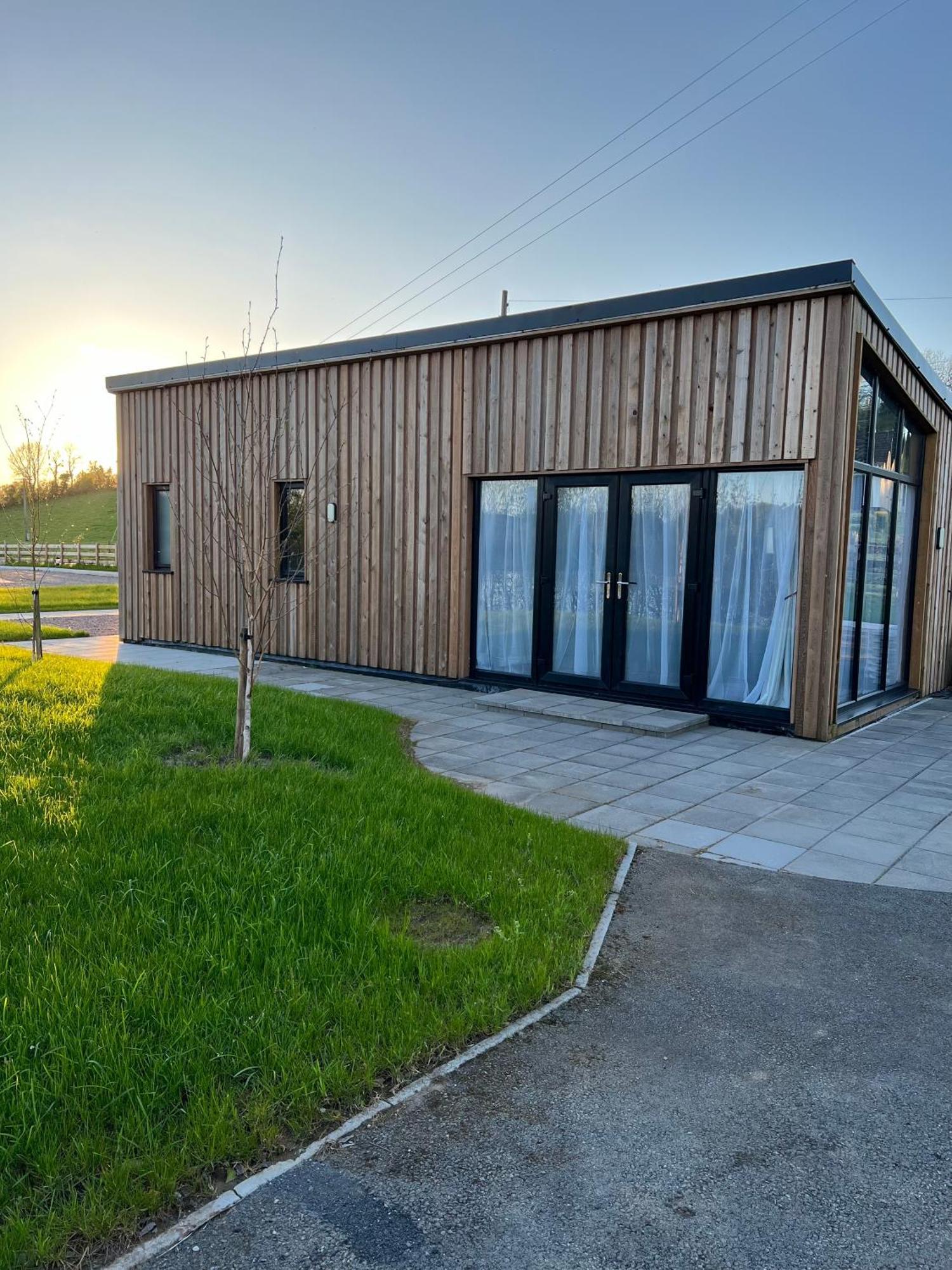Killyfole Lakeside Lodges Corranny 外观 照片