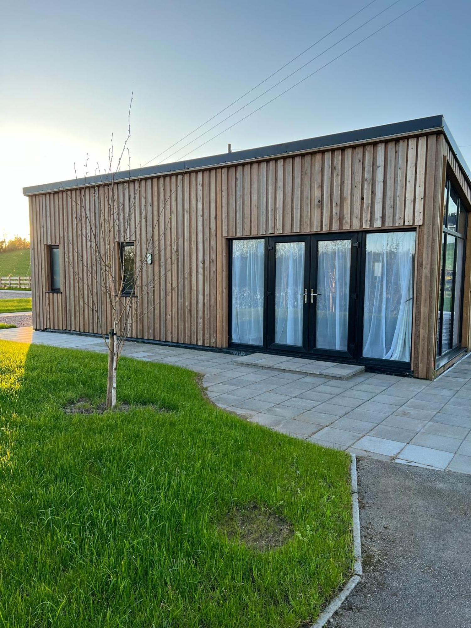 Killyfole Lakeside Lodges Corranny 外观 照片